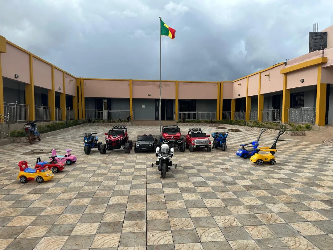 Élèves au Complexe Scolaire Bilingue SEKOU FOFANA